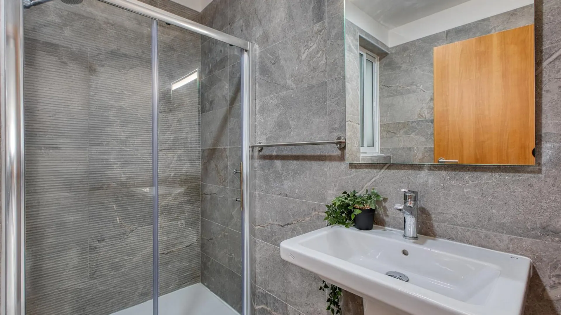 New! Sant Anna Residences, Apt 3 By Sf Homes