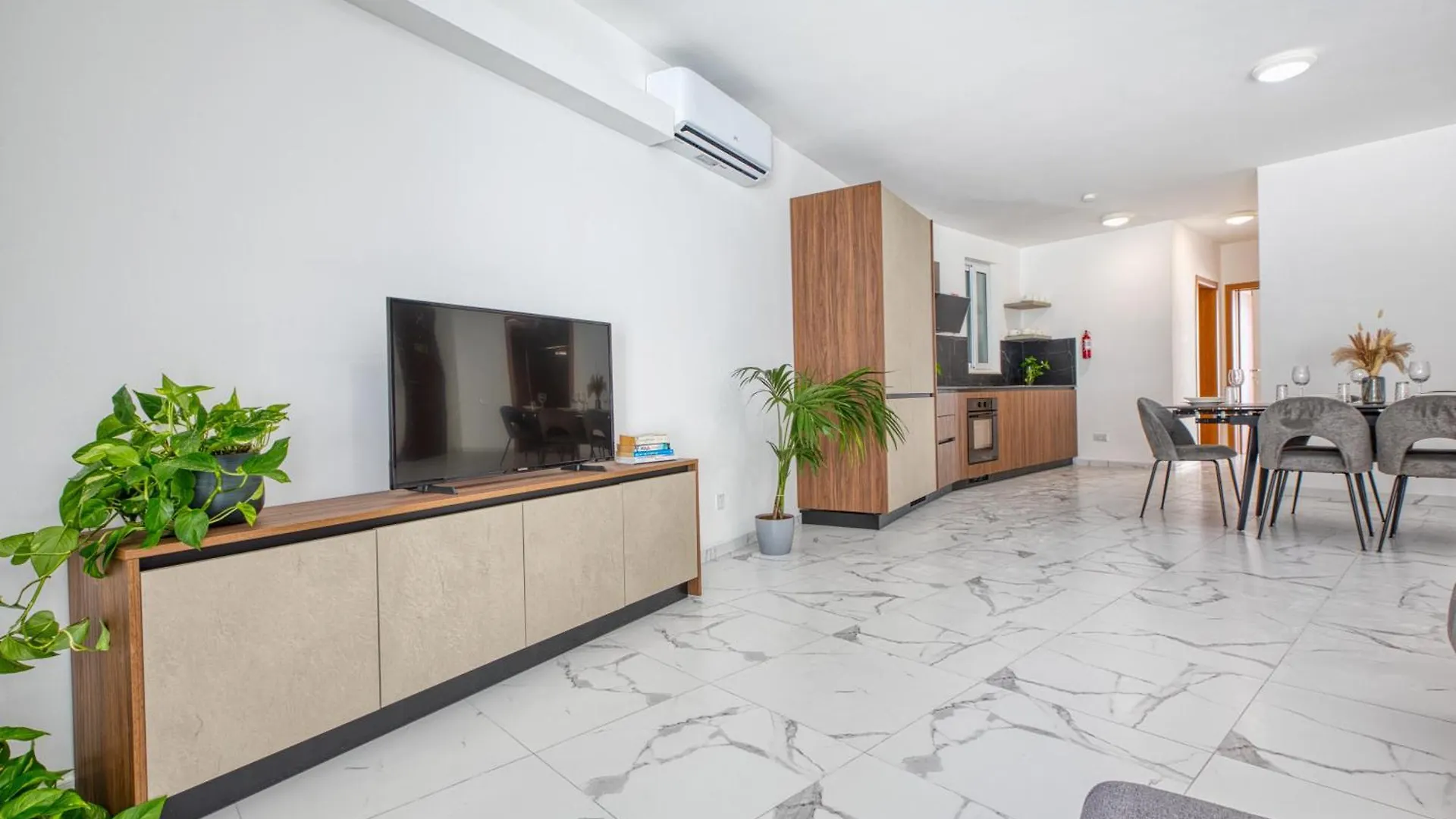 New! Sant Anna Residences, Apt 3 By Sf Homes